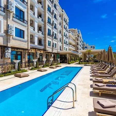 Onyx 2 Private Beach *