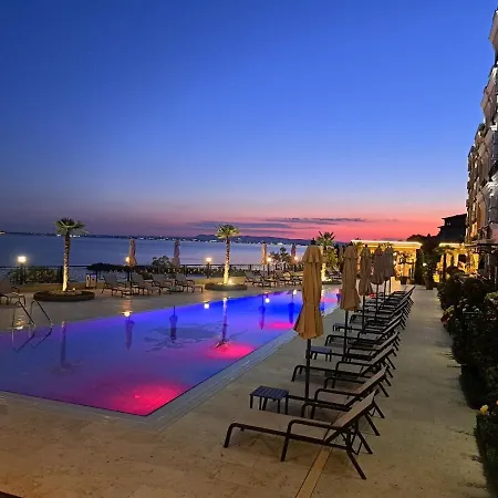 Onyx 2 Private Beach Apartment *