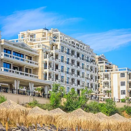 Onyx 2 Private Beach Apartment *