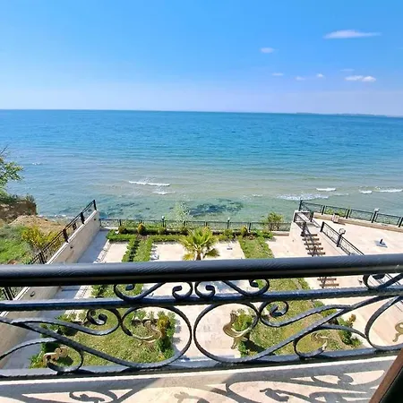 Apartment Onyx 2 Private Beach