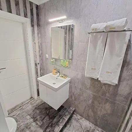Onyx 2 Private Beach Apartment *