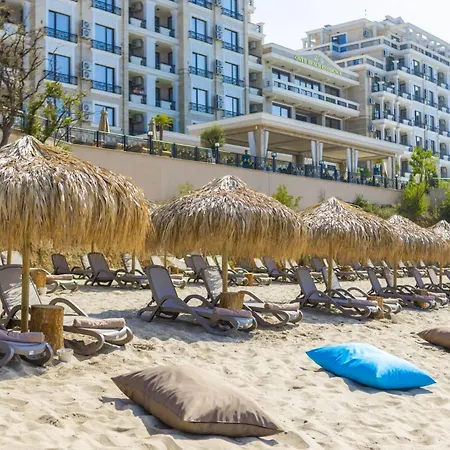 Onyx 2 Private Beach *